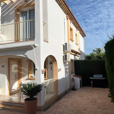 Bougain-casa * Calpe